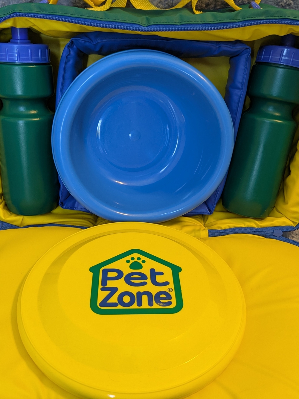 Pet Zone Travel Dog Bowls, Thermos and Frisbee Set NWOT